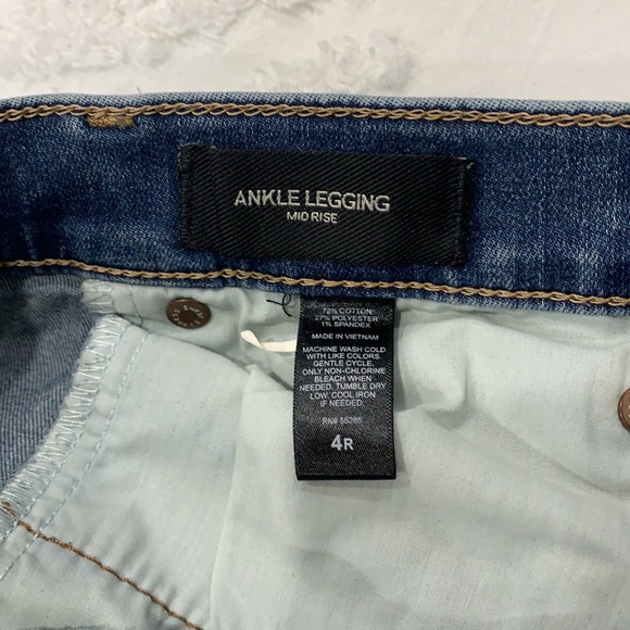 Rose Jeans [AEO for exposure] - Picture 5 of 5